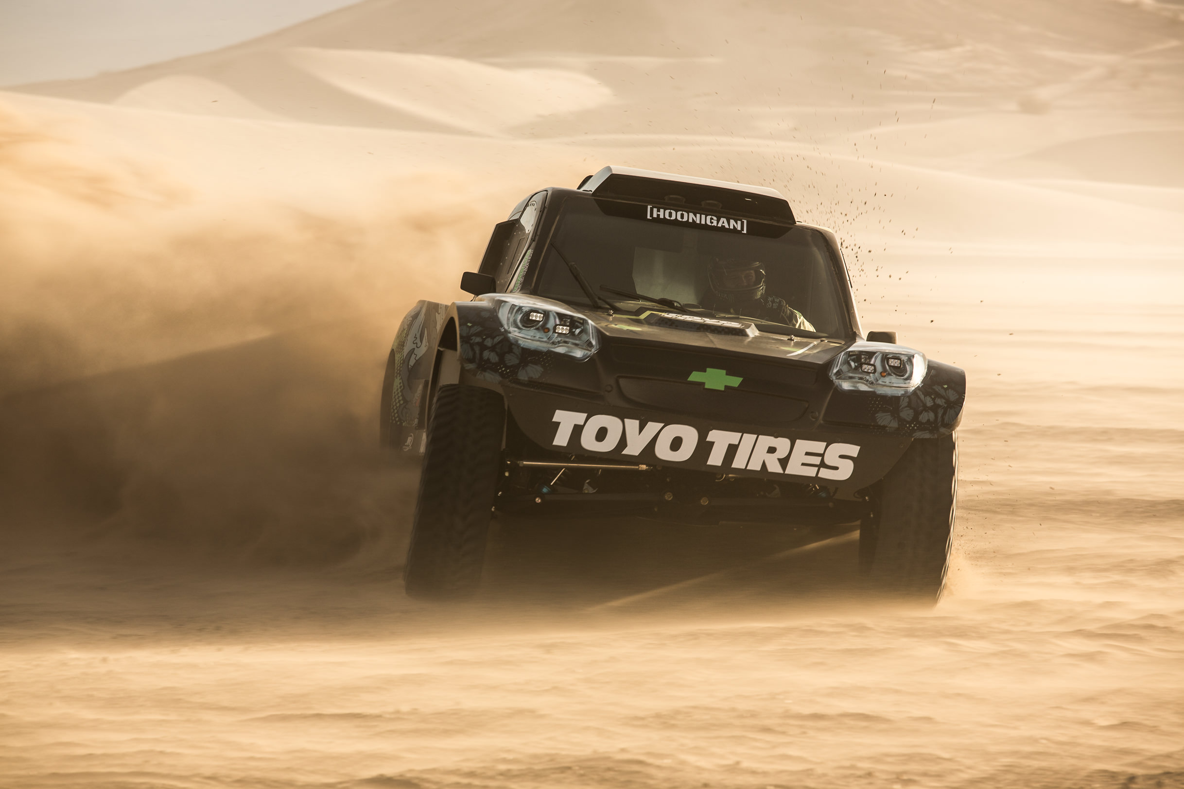 Toyo Tires Dakar racing truck in the desert